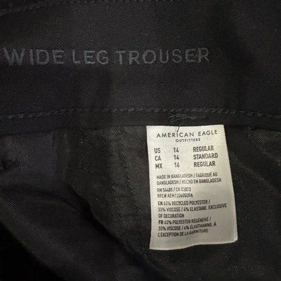 American Eagle
Wide leg trouser
Size 14
Black - Picture 3 of 3
